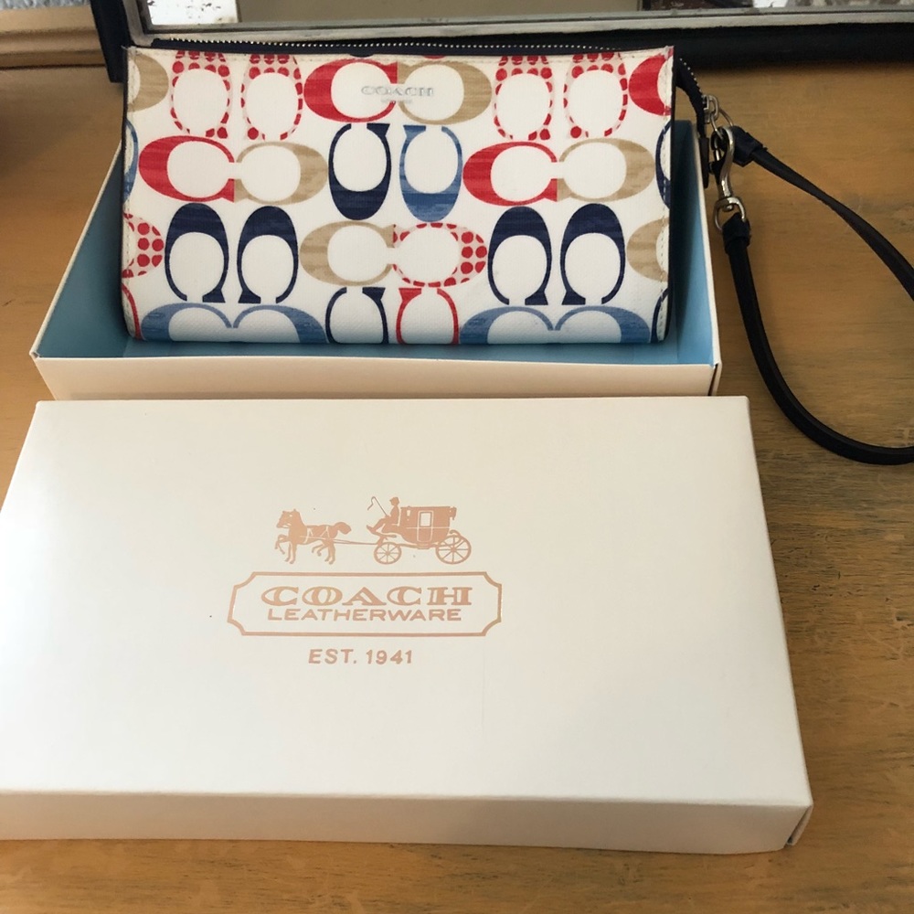 Coach Leather Signature Wallet